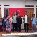 Barhum HS Serahkan Kunci Bedah Rumah Korban Banjir Di Teluknaga Tangerang