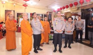 453 Personel Gabungan Amankan Perayaan Tahun Baru Imlek di Jakarta Barat