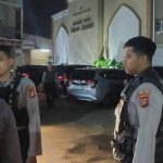 Hadir Beri Rasa Aman, Sat Samapta Polres Jakbar Laksanakan PAM Tarawih