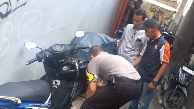 Bhabinkamtibmas Duri Selatan Ajak Warga Aktif Jaga Keamanan Lewat Giat Gembok Kamtibmas