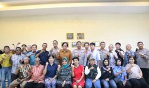 Kapolres Jakbar Sambangi Warga Jelambar, Perkuat Kolaborasi Cegah Gangguan Kamtibmas