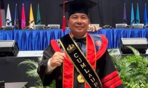 Kapolda Sulut Roycke Langie Raih Gelar Doktor Cumlaude