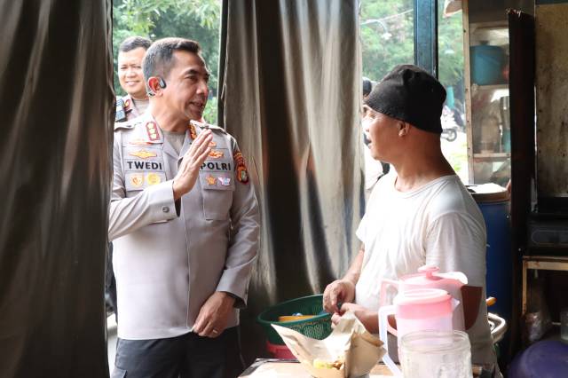 Jaga Jakarta+ On The Spot, Kapolres Metro Jakarta Barat Duduk Bareng Warga Angke Serap Aspirasi