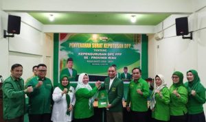 Terima SK DPP, Hj. Jasnita Tarmizi Resmi Pimpin DPC PPP Kampar Periode 2026–2031