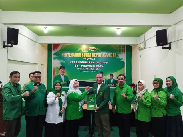 Terima SK DPP, Hj. Jasnita Tarmizi Resmi Pimpin DPC PPP Kampar Periode 2026–2031