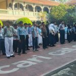 Babinsa Koramil 01/Tgr Bekali 425 Siswa Baru SMKS Yupentek 1 dengan PBB dan Wawasan Kebangsaan