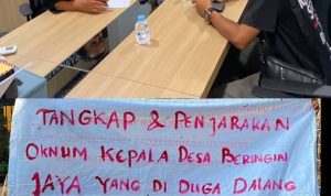 AMP2K Demo Jilid II di Mabes Polri, Minta Kapolri Periksa Kepala Desa Beringin Jaya Diduga Terlibat Aktivitas PETI AMP2K Demo Jilid II di Mabes Polri, Minta Kapolri Periksa Kepala Desa Beringin Jaya Diduga Terlibat Aktivitas PETI
