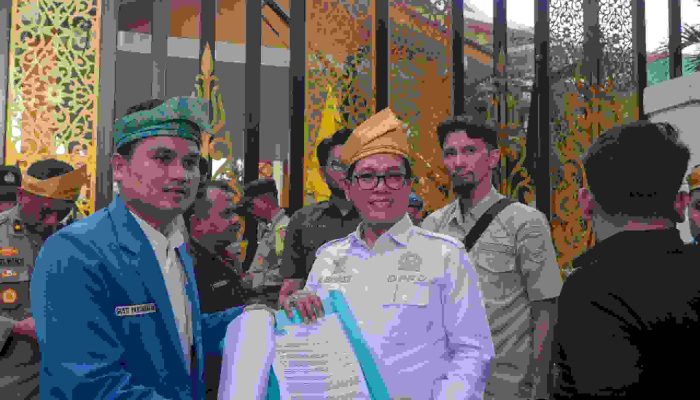 KABUT ASAP KEMBALI SELIMUTI PEKANBARU, PC PMII DESAK PEMERINTAH PERKUAT LANGKAH KONKRET DAN PENANGANAN SUMBER ASAP